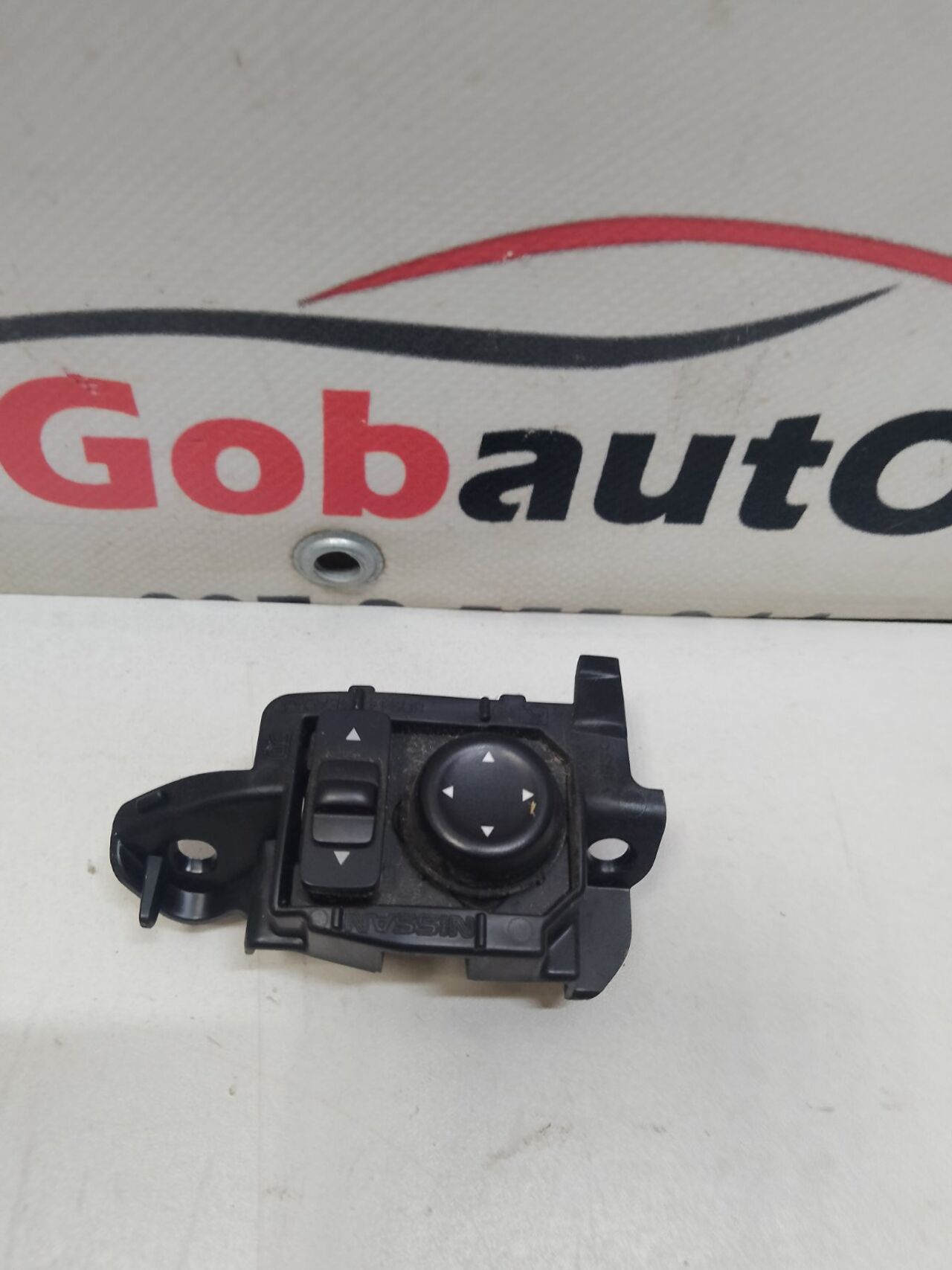 Б/У Блок керування дзеркалами NISSAN QASHQAI J11 255703TB1A