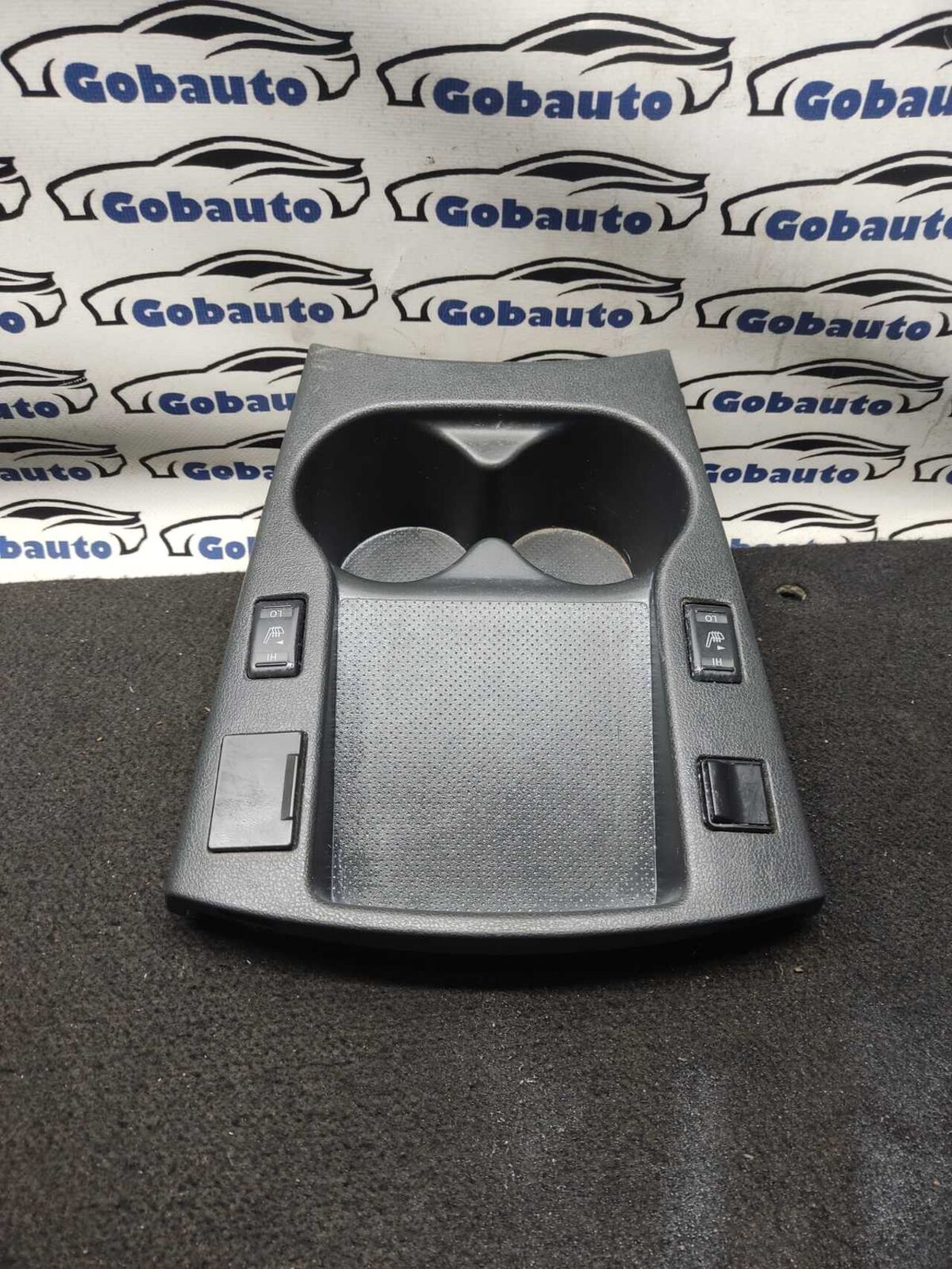 Б/У Накладка консолі передня з підстаканниками NISSAN LEAF 68912-3NF0A