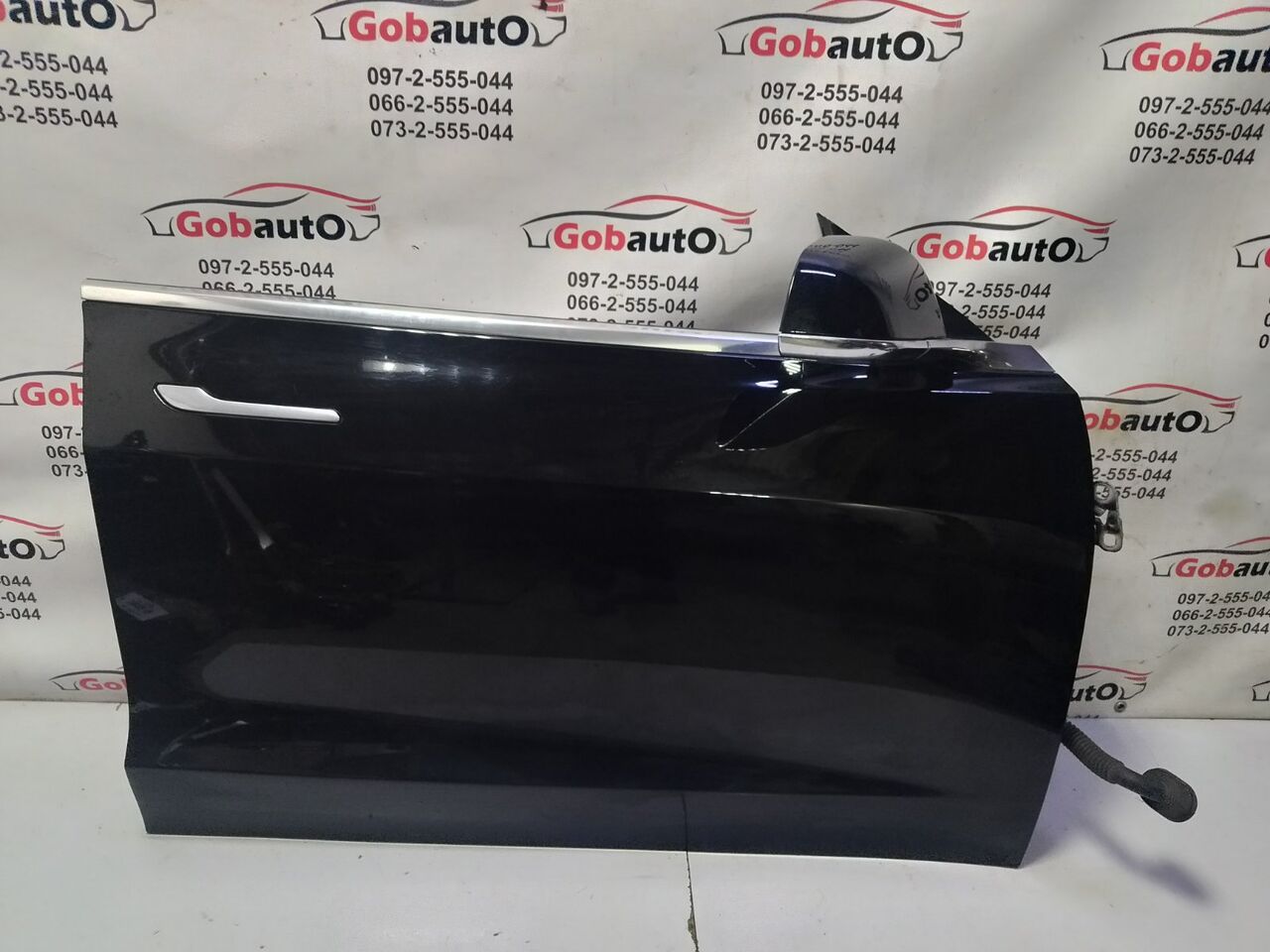 Б/У Дверка гола перед права color чорний TESLA MODEL 3 10814210-E0-C