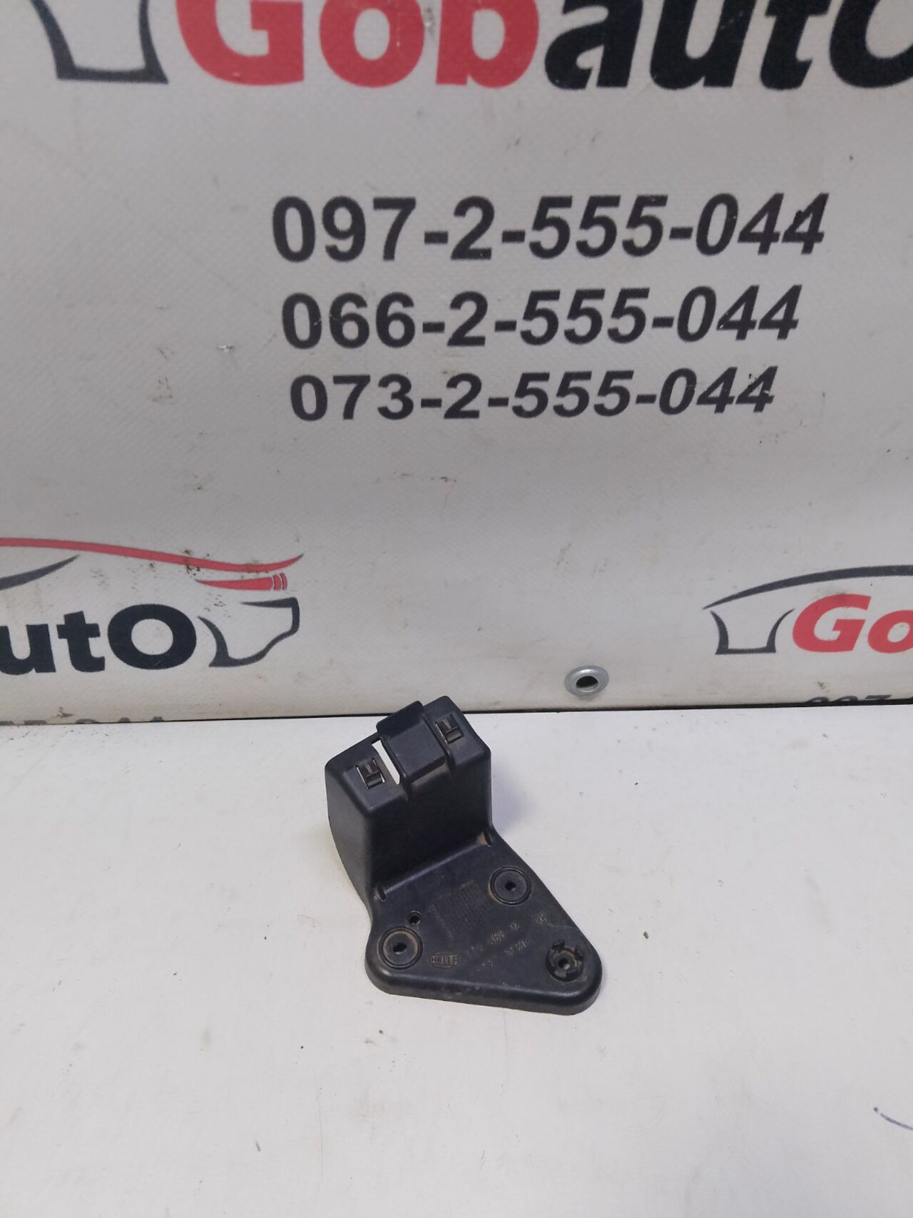 Б/У Кронштейн фари нижній правий NISSAN QASHQAI J10 17446802