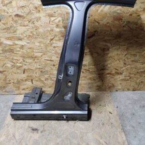 Б/У Стійка середня ліва  MERCEDES A180 A1766300111