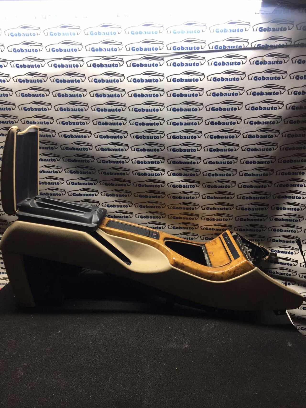 Б/У Підлокітник BMW X5 T0080909 T0080909