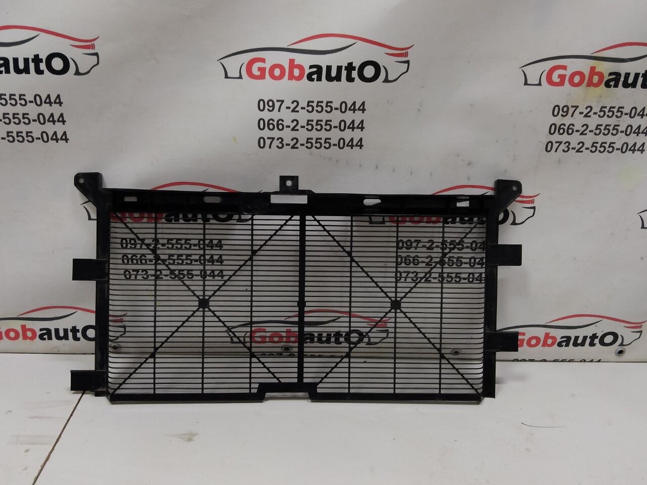 Б/У Решітка (сітка) між радіторами NISSAN LEAF 214963NF0B