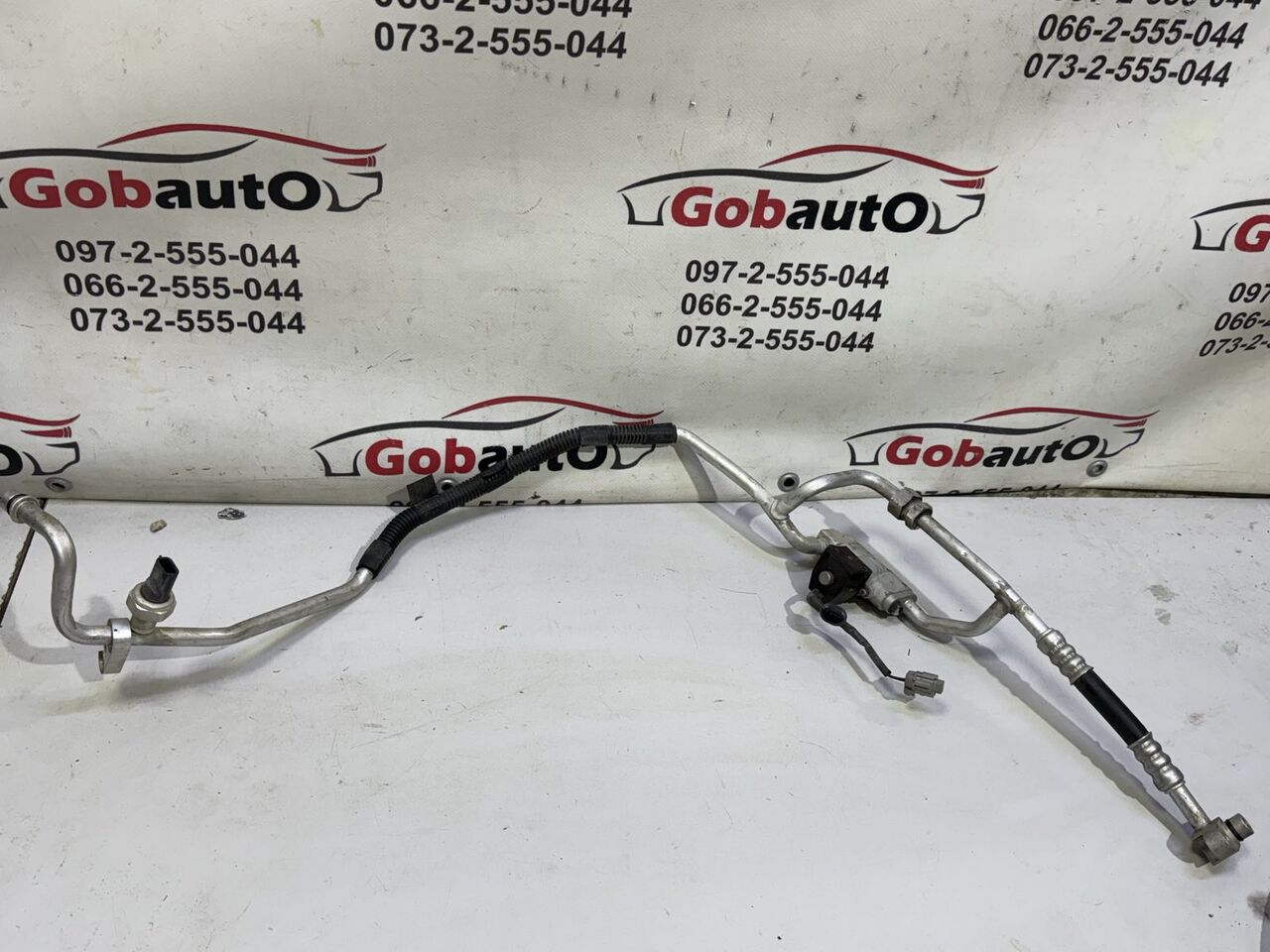 Б/У Трубка кондиціонера пічка-осушувач в зборі NISSAN LEAF 924483NF0B