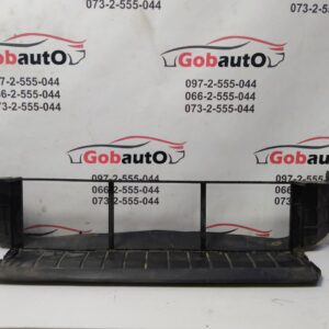 Б/У Дефлектор радіатора центральний нижній /повітропровід MERCEDES BENZ CLA 200D SP A2465051130