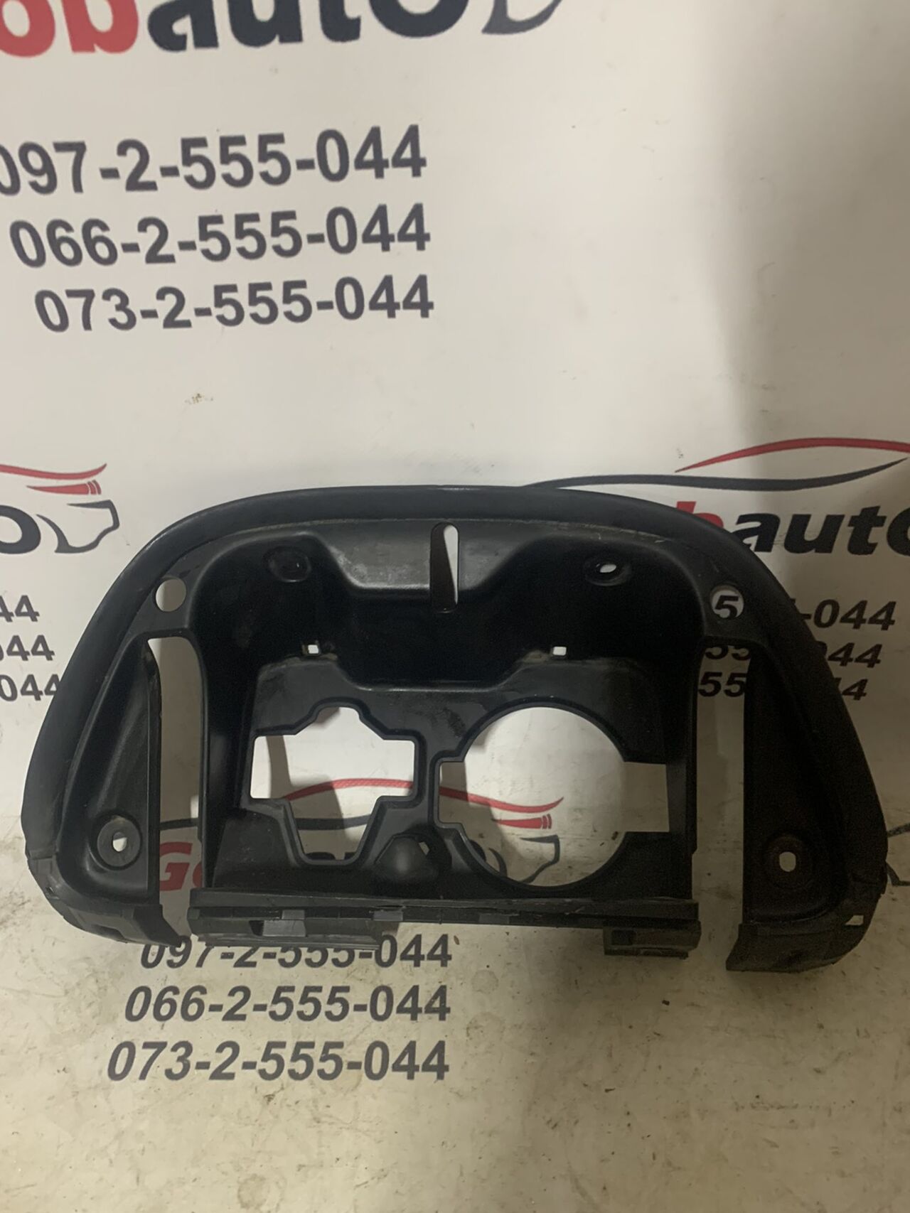 Б/У Накладка порта підзарядки (Англія) NISSAN LEAF 65730-3NL0A