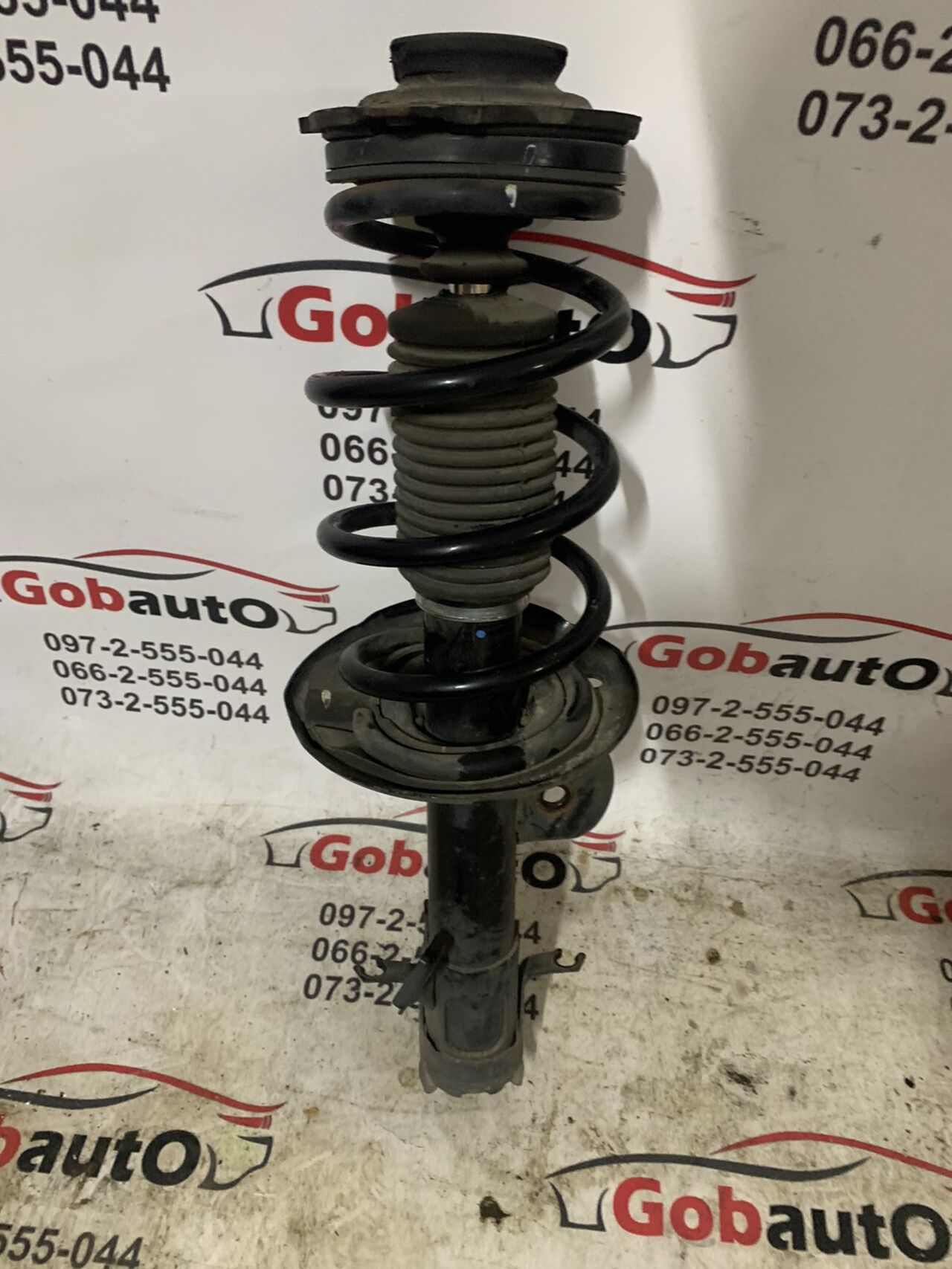 Б/У Амортизатор передній правий взборі NISSAN LEAF 543023NF1A