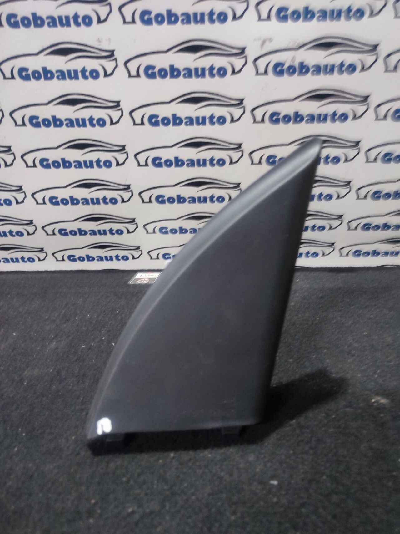 Б/У Декоративна накладка кріплення дзеркала права сторона