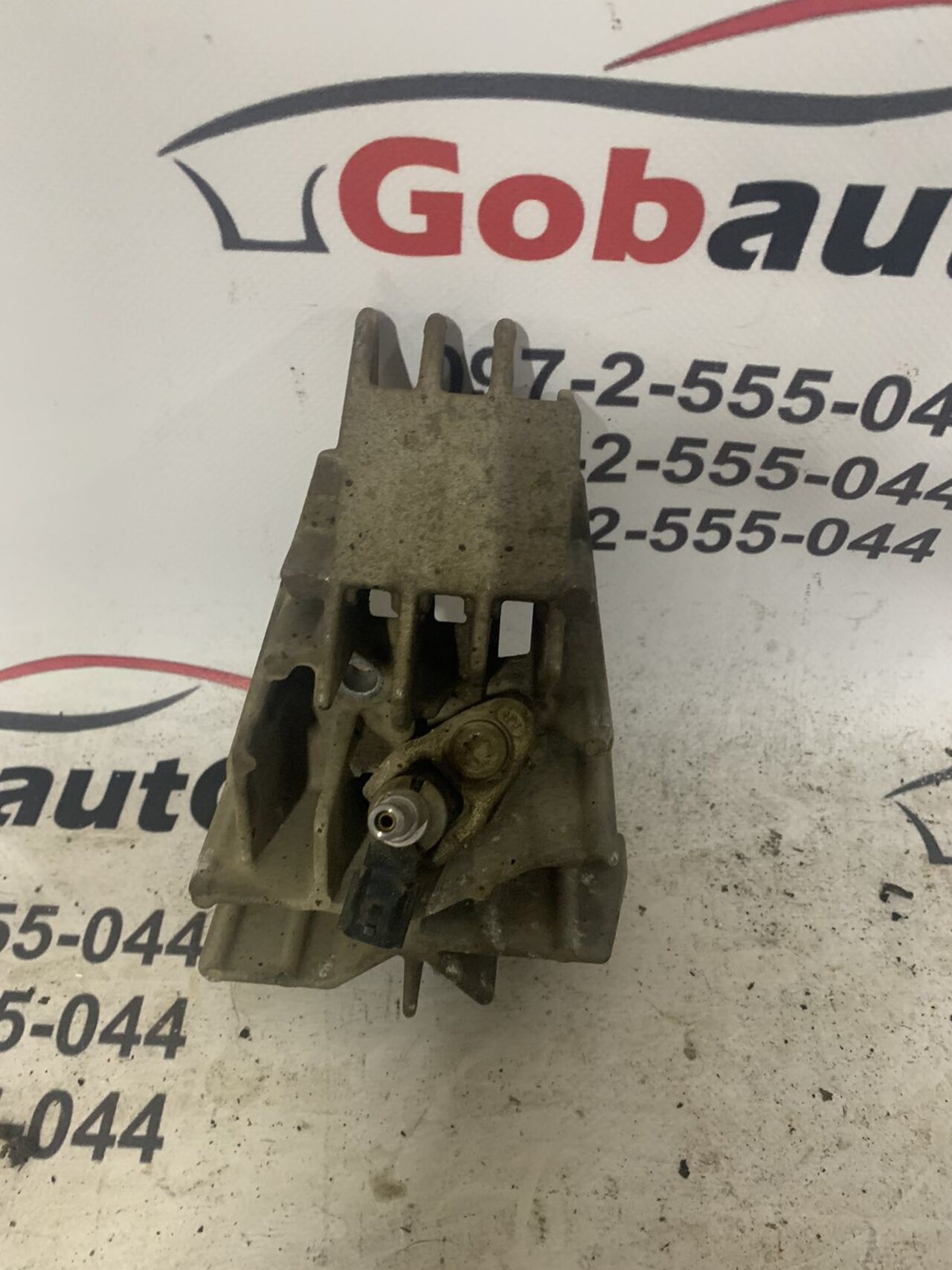 Б/У Кронштейн форсунки NISSAN QASHQAI J10 8200771226