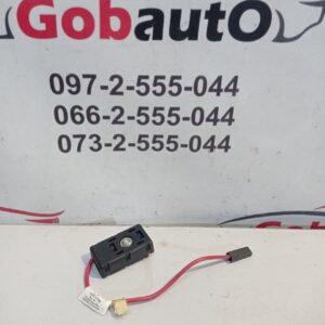 Б/У Підсилювач антени радіо правий TESLA MODEL 3 1509421-00-B