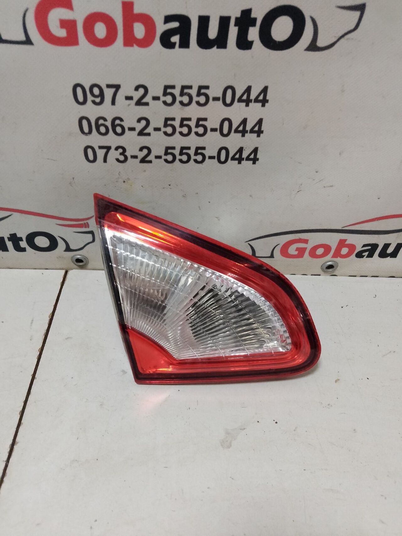 Б/У Ліхтар задній лівий в кришку багажника NISSAN QASHQAI J10 26555BR01A