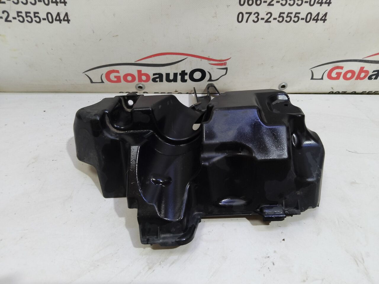 Б/У Кришка двигуна декоративна 1