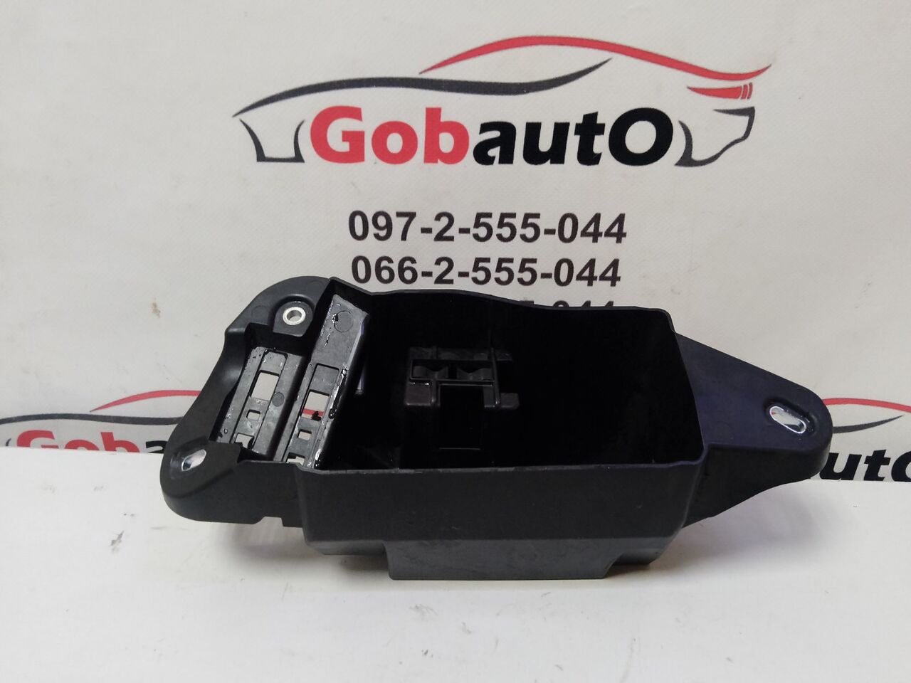 Б/У Кронштейн акумулятора MERCEDES BENZ CLA 200B SP A2465409611