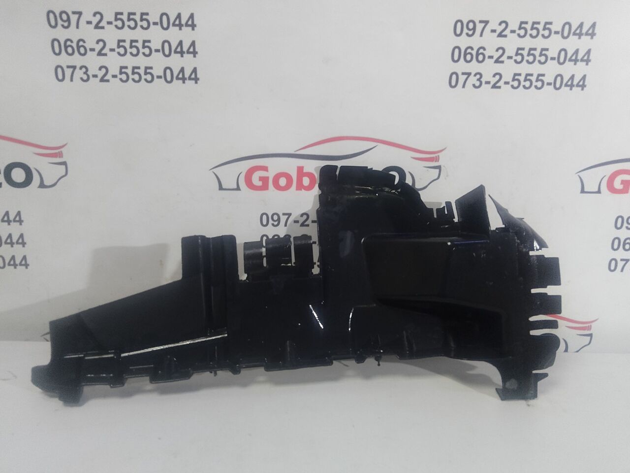 Б/У Дефлектор повітря лівий (повітрозабірник радіатора) PEUGEOT 3008 9670057980