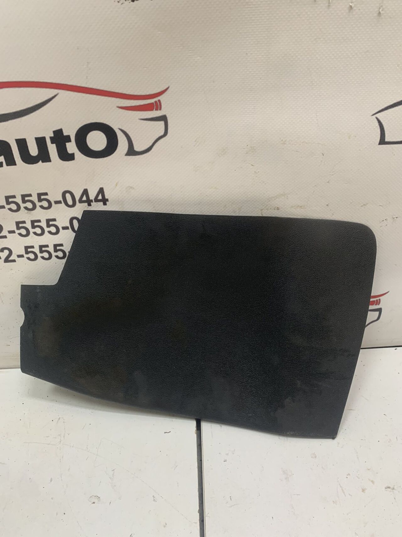 Б/У Накладка порога передня ліва RENAULT GRAND SCENIC III M105 689300008r