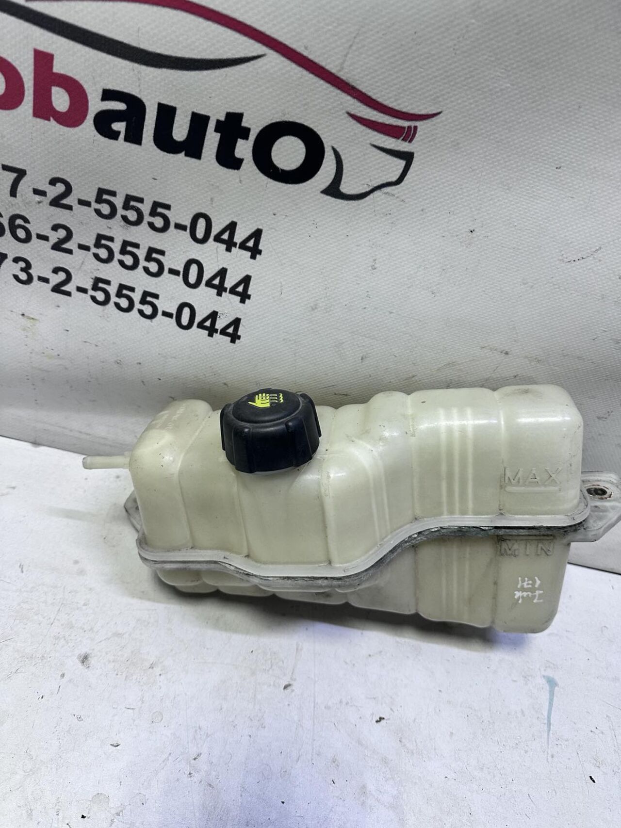 Б/У Бачок радіатора (розширювальний) 1.2 NISSAN JUKE рестайл 21710BV80A