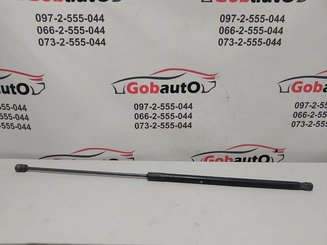 Б/У Амортизатор капоту VOLKSWAGEN PASSAT B6 3AA823359A