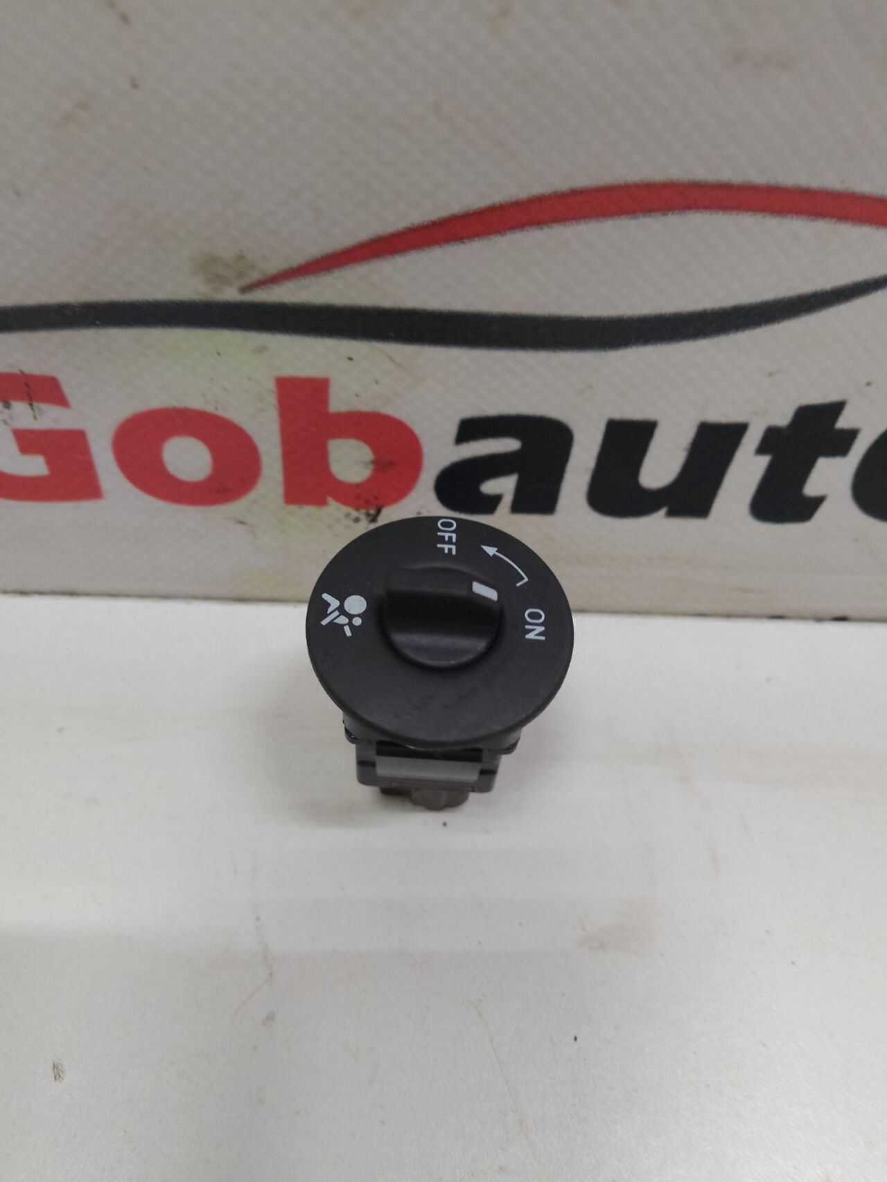 Б/У Кнопка подушок безпеки RENAULT MEGANE III Універсал  GRAND  SCENIC III  /  SCENIC III  681995427R