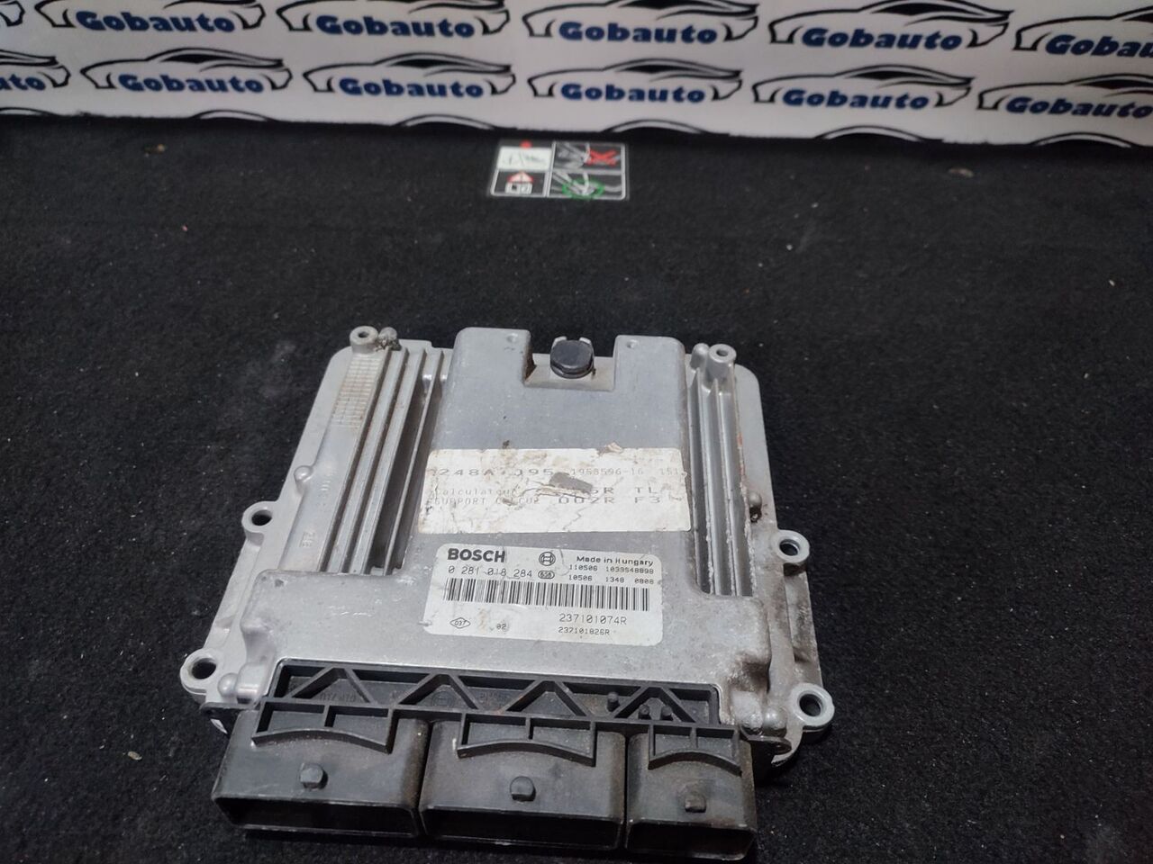 Б/У Блок управління двигуном мозги RENAULT SCENIC III Megane III GRAND III 237101074R