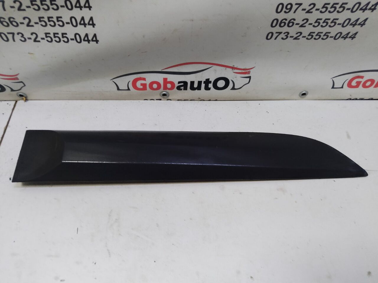 Б/У Молдинг дверки задній правий RENAULT MEGANE III Хетчбек 828760001R