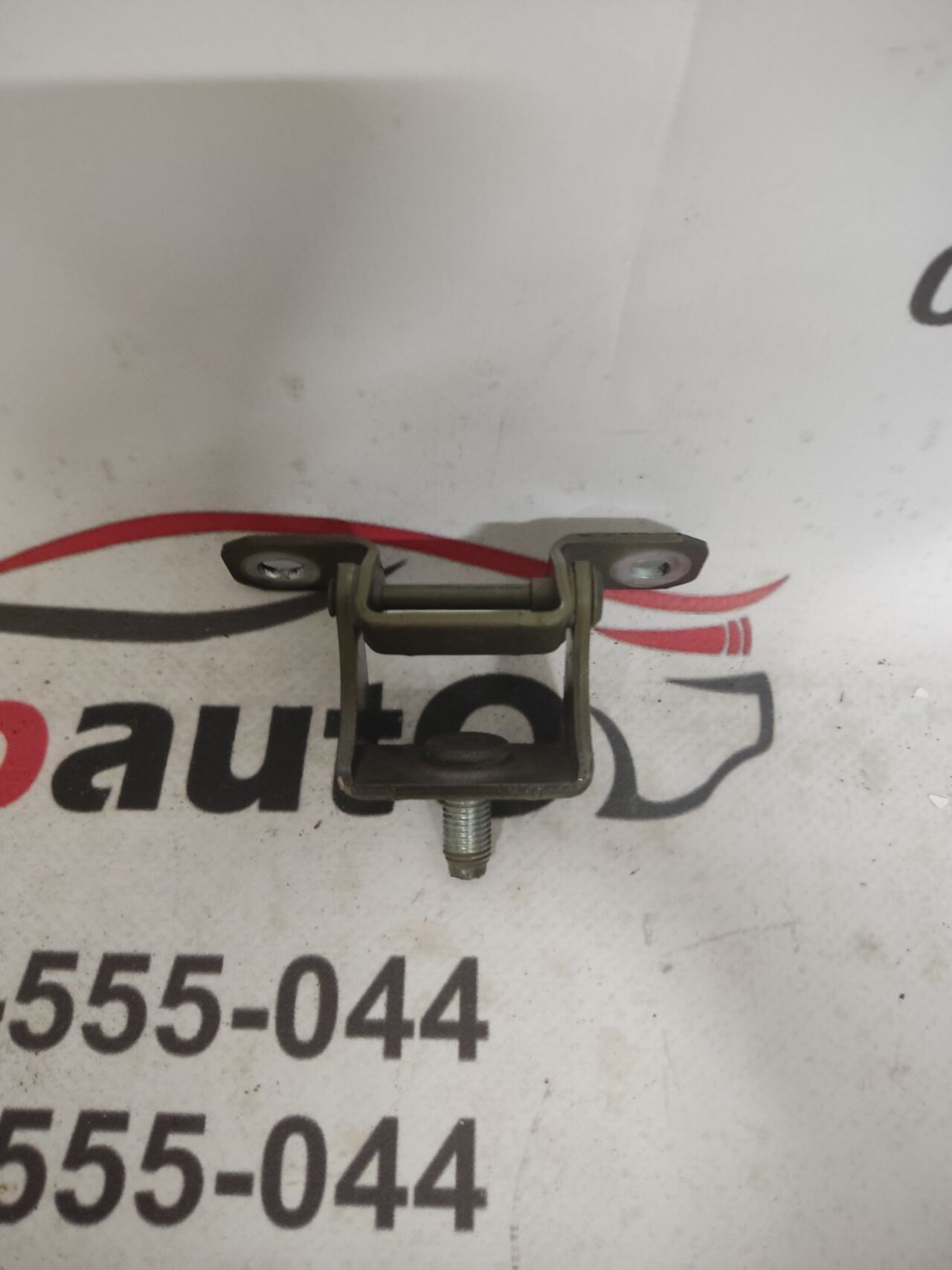 Б/У Петля багажника права NISSAN LEAF 90400-1U60C