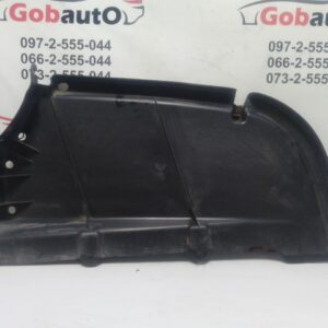 Б/У Захист днища кузова правий  MERCEDES C 220 W204 A2046100908