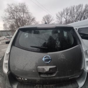 Б/У Кришка багажника ляда зад сіра гола NISSAN LEAF 901003NF0A
