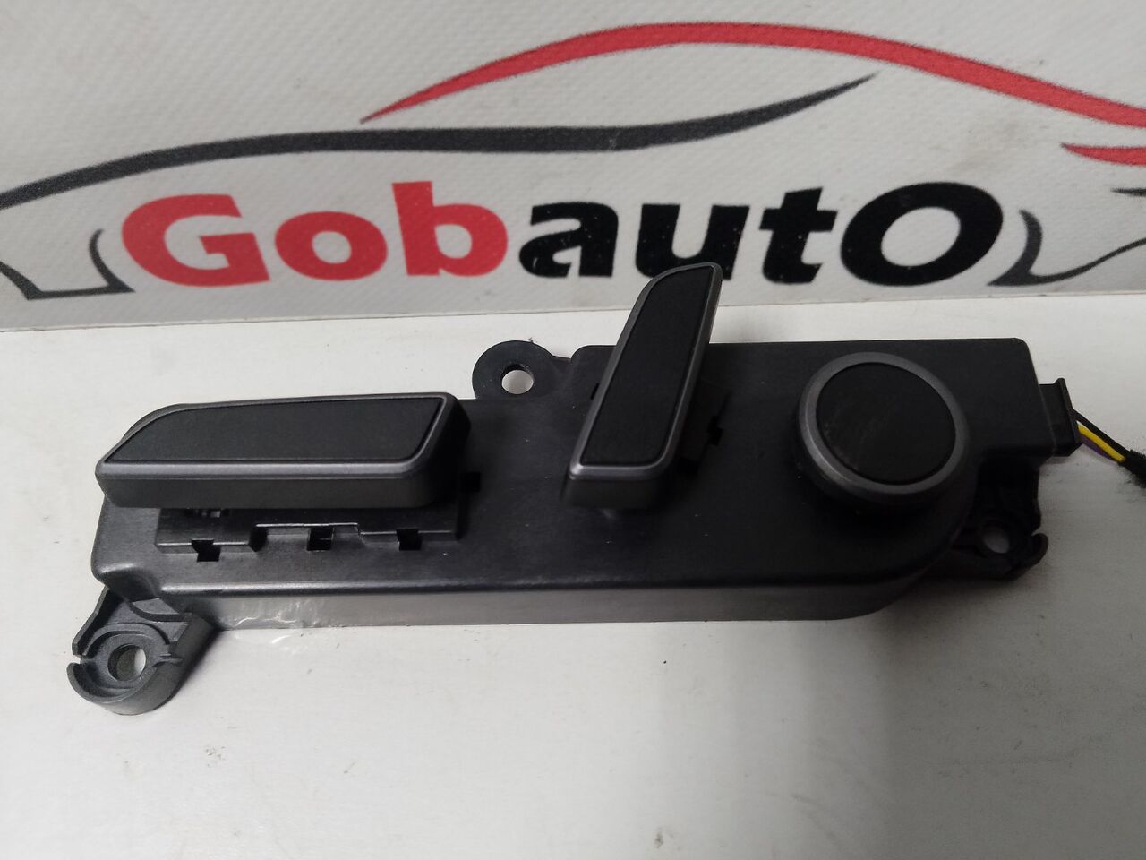 Б/У Блок управління регулювання положення сидіння водія TESLA MODEL Y 1551854-01-A