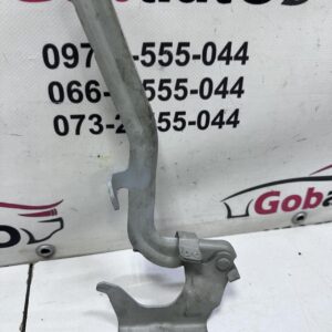 Б/У Петля (завіса) капоту ліва NISSAN JUKE  654011KA0A