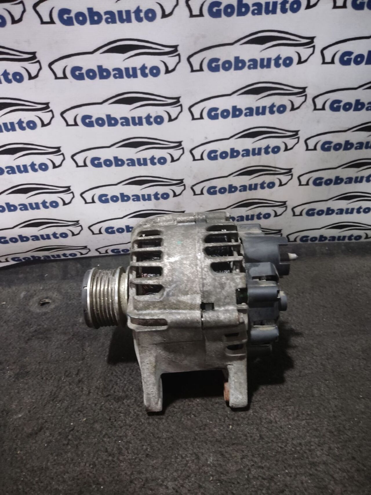 Б/У Генератор 1.5 dci RENAULT CLIO III 231007865R