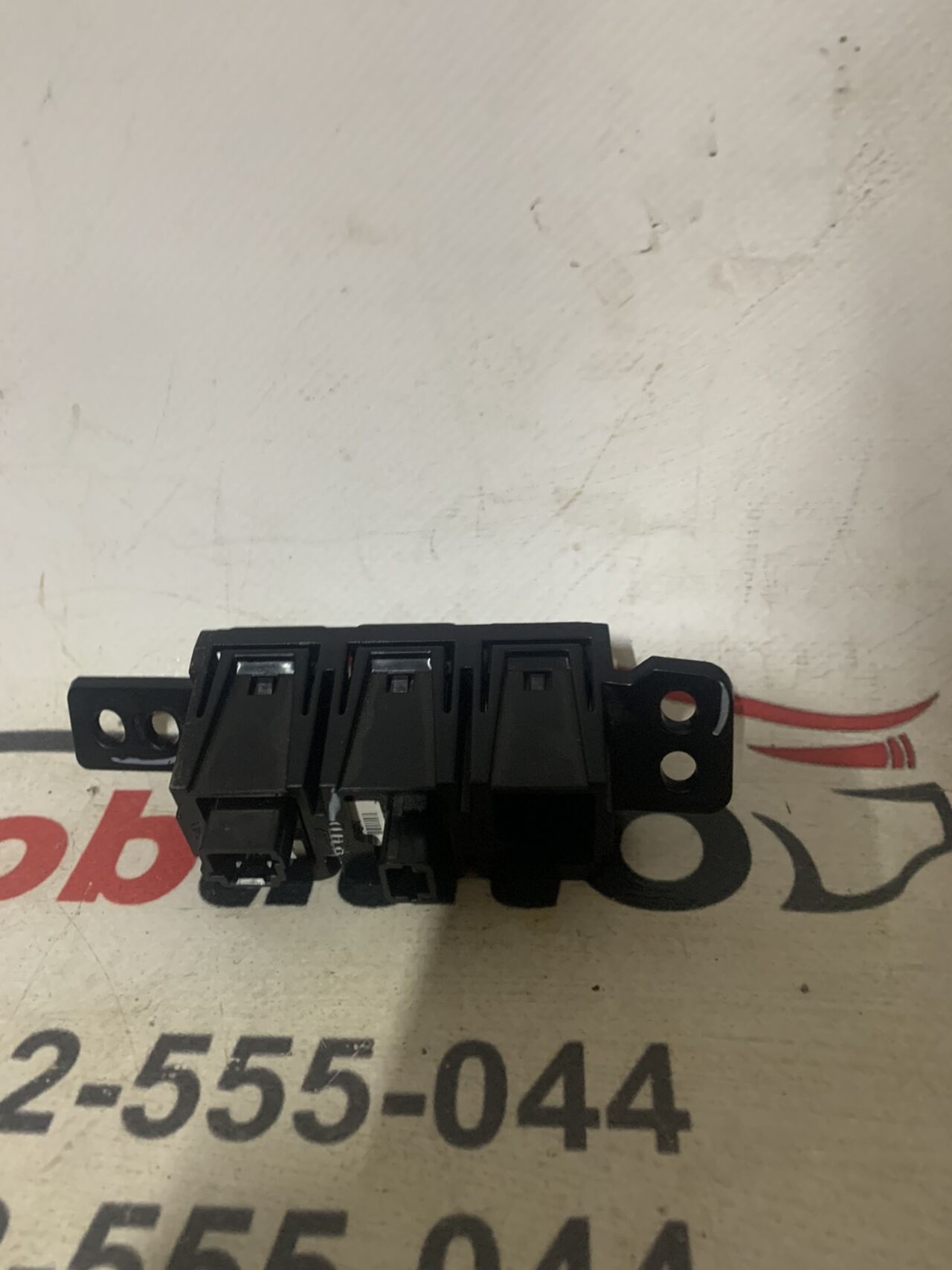 регуліровка фар (Англія) NISSAN LEAF 251451KA0A