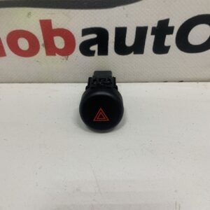 Б/У Кнопка аварійки NISSAN JUKE М104 252901KA0A
