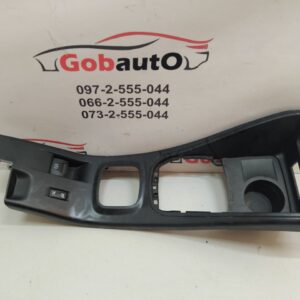 Б/У Центральний підлокітник RENAULT MEGANE III M124 969350007R