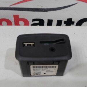 Б/У Роз'єм USB / AUX картрідер SD  RENAULT SCENIC III 280237342R