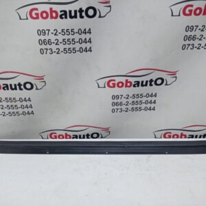 Б/У Ущільнювач низ дверки перед лівий гумова ризинка NISSAN QASHQAI J11 828394EA0A